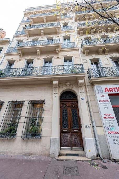 Anna-Maria : Grand Appartement 10 Personnes+Parking Prive -Actif+ Location- Марсель Екстер'єр фото