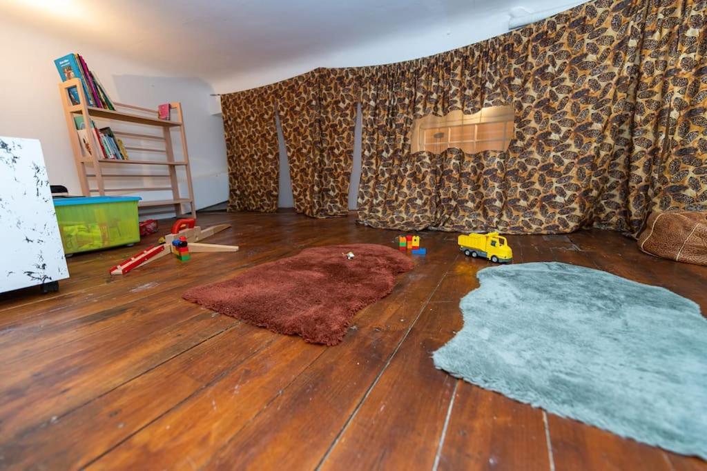 Anna-Maria : Grand Appartement 10 Personnes+Parking Prive -Actif+ Location- Марсель Екстер'єр фото
